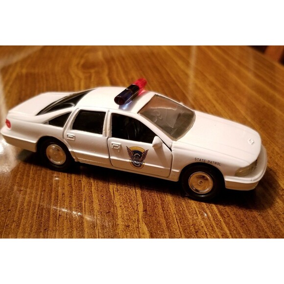 Colorado State Police Road Champs die cast police car 1:43 scale - Picture 2 of 10